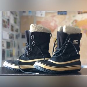 Sorel Boots (size 8)